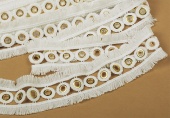 Тесьма с люверсами шир.45мм, цв.белый фото в интернет-магазине Hobbymir.ru