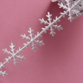 Лента декоративная фигурная «Снежинки», 25 мм, цвет серебряный фото в интернет-магазине Hobbymir.ru